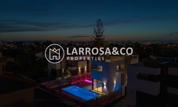 A Vendre - Villa - Torrevieja - Torreta florida