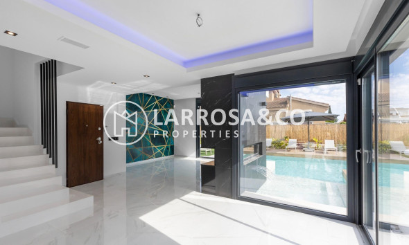 A Vendre - Villa - Torrevieja - Torreta florida