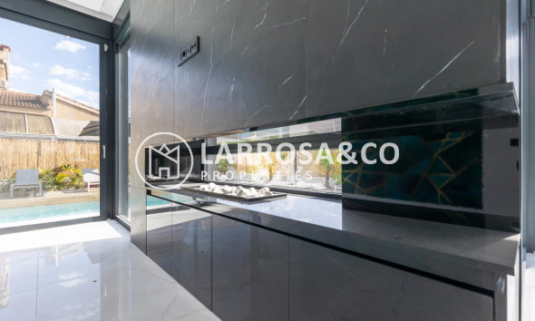 A Vendre - Villa - Torrevieja - Torreta florida