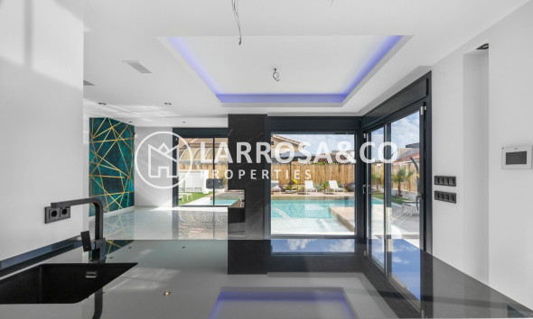 A Vendre - Villa - Torrevieja - Torreta florida