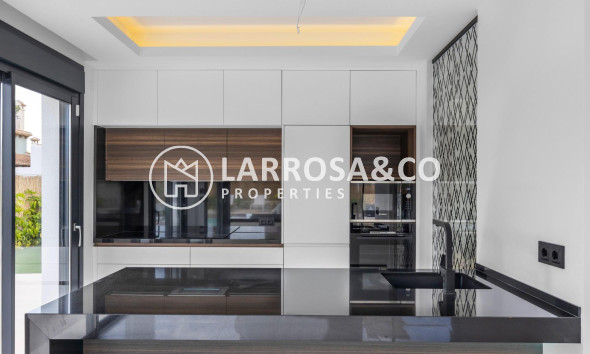 A Vendre - Villa - Torrevieja - Torreta florida