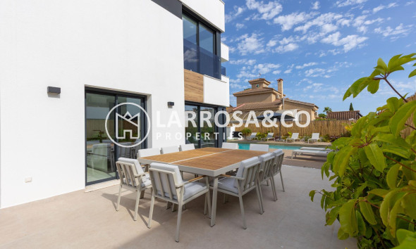 A Vendre - Villa - Torrevieja - Torreta florida