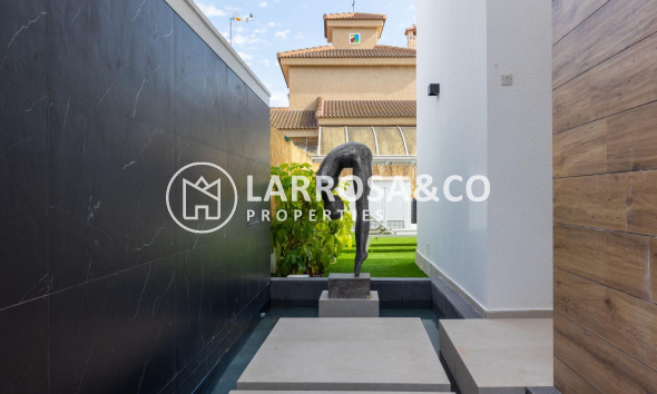 A Vendre - Villa - Torrevieja - Torreta florida