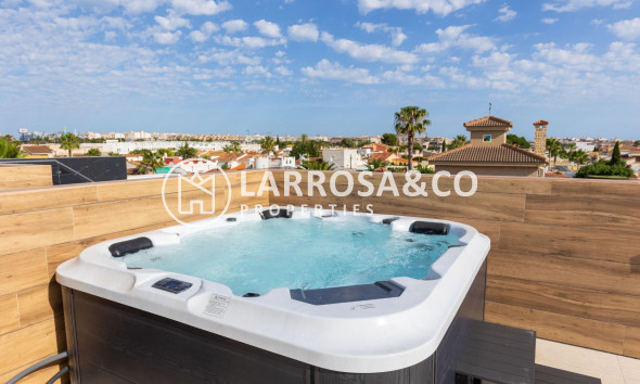 A Vendre - Villa - Torrevieja - Torreta florida