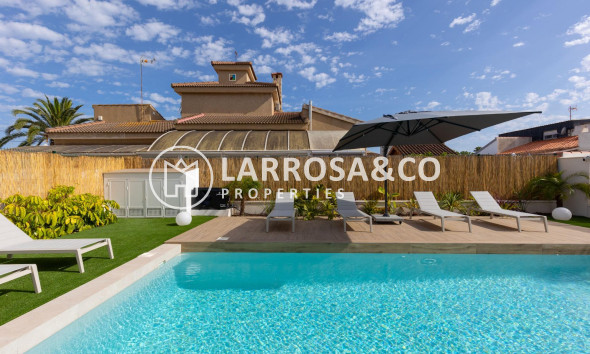 A Vendre - Villa - Torrevieja - Torreta florida