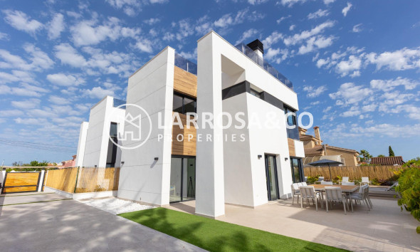 A Vendre - Villa - Torrevieja - Torreta florida