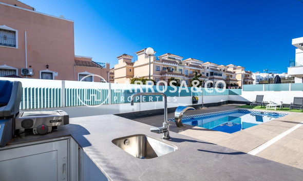 Herverkoop - Villa - Orihuela costa - PAU 8