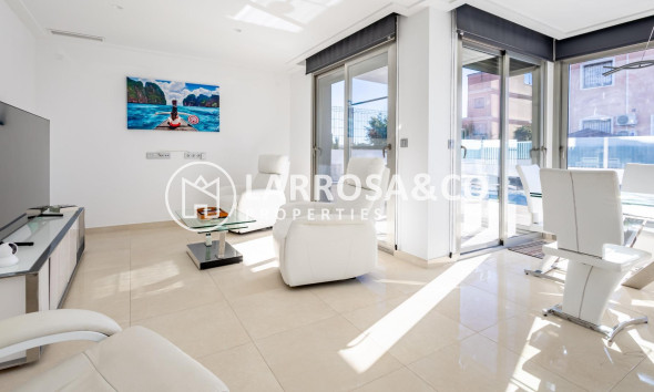 Herverkoop - Villa - Orihuela costa - PAU 8