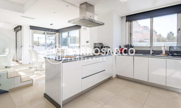 Herverkoop - Villa - Orihuela costa - PAU 8