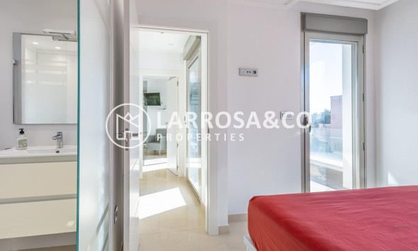 Herverkoop - Villa - Orihuela costa - PAU 8