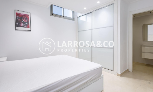 Herverkoop - Villa - Orihuela costa - PAU 8