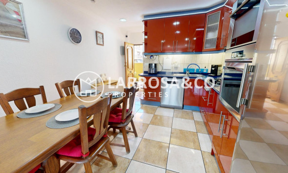 Resale - Apartment - Torrevieja - Puerto deportivo marina salinas