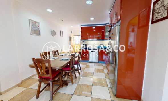 Resale - Apartment - Torrevieja - Puerto deportivo marina salinas