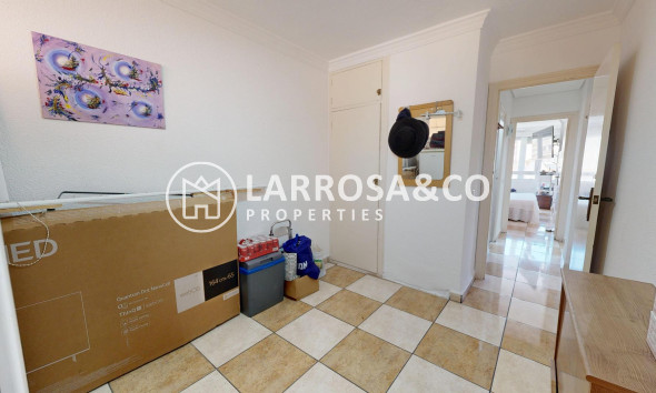Resale - Apartment - Torrevieja - Puerto deportivo marina salinas