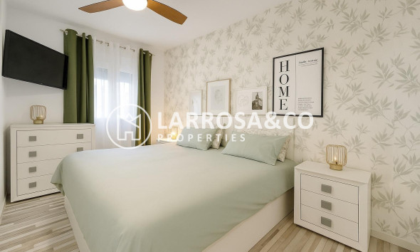 Herverkoop - Bungalow - Torrevieja - Aguas Nuevas