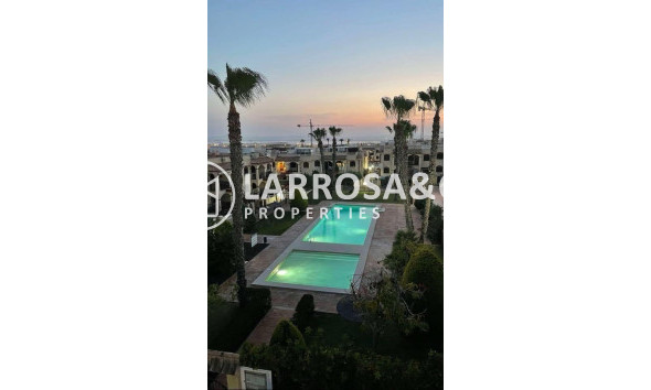 Herverkoop - Bungalow - Torrevieja - Aguas Nuevas