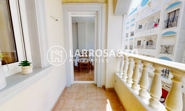 Resale - Apartment - Torrevieja - Centro