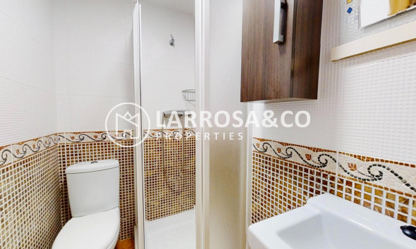 Resale - Apartment - Torrevieja - Centro