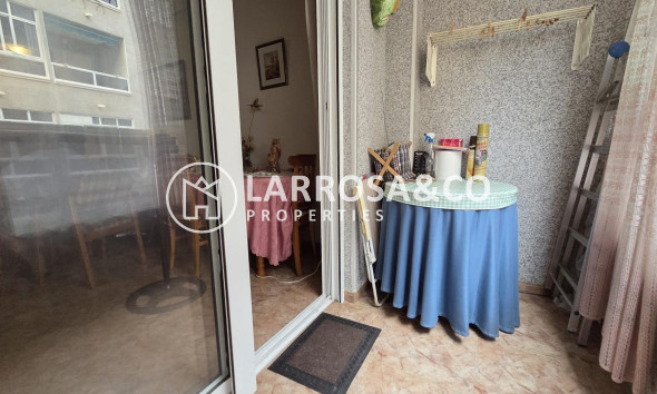 Resale - Apartment - Torrevieja - Estacion de autobuses