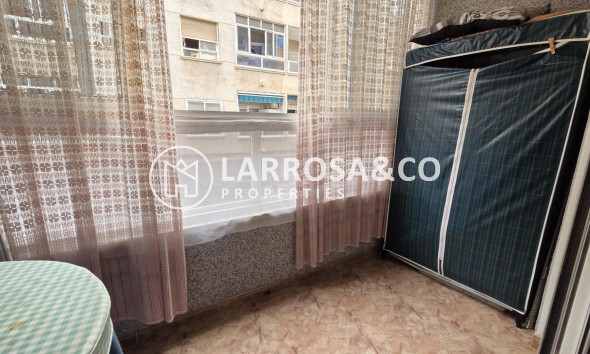 Resale - Apartment - Torrevieja - Estacion de autobuses