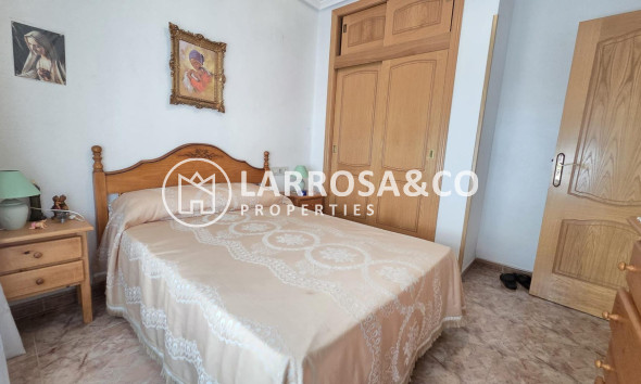 Resale - Apartment - Torrevieja - Estacion de autobuses