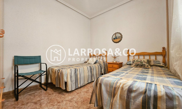 Resale - Apartment - Torrevieja - Estacion de autobuses