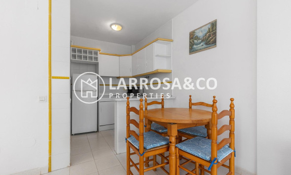 Resale - Semi-detached house - Torrevieja - Los Frutales