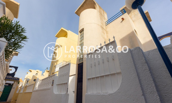 Resale - Semi-detached house - Torrevieja - Los Frutales