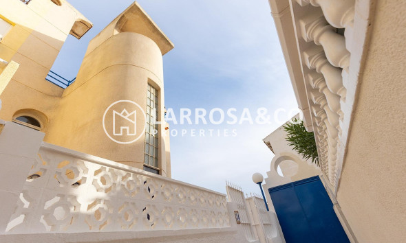 Resale - Semi-detached house - Torrevieja - Los Frutales
