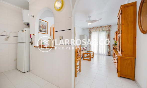 Resale - Apartment - Torrevieja - Acequion