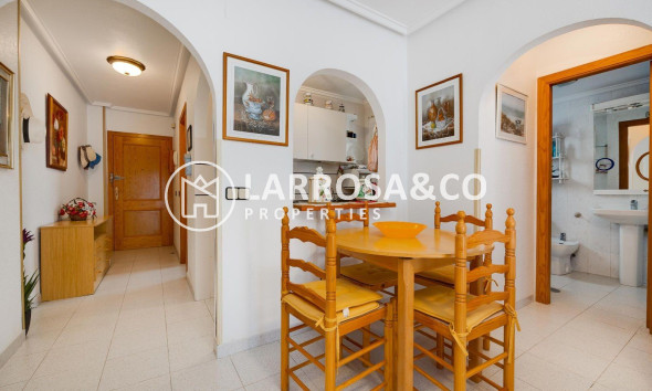 Resale - Apartment - Torrevieja - Acequion