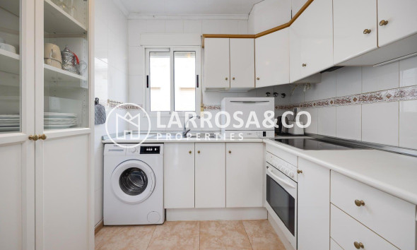 Resale - Bungalow - Torrevieja - La Siesta - El Salado - Torreta