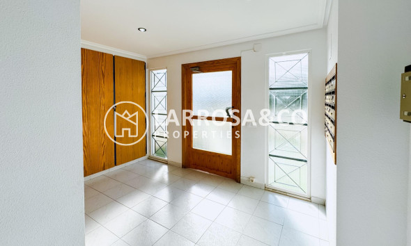 Resale - Apartment - Torrevieja - La Mata