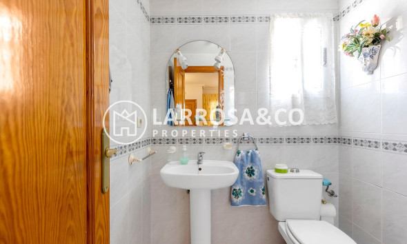 Resale - Apartment - Torrevieja - Estacion de autobuses