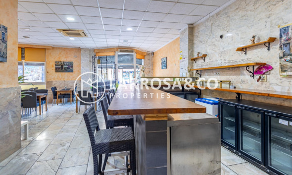 Resale - Commercial space - Torrevieja - Estacion de autobuses