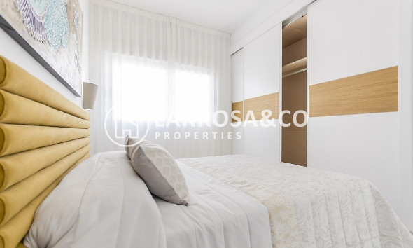 Obra Nueva - Chalet - Los Montesinos - La Herrada