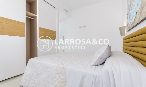 Obra Nueva - Chalet - Los Montesinos - La Herrada