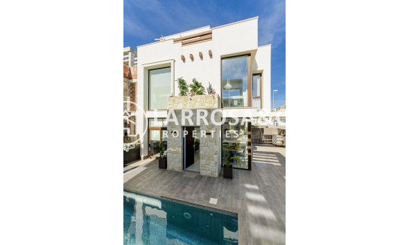 Obra Nueva - Chalet - Los Montesinos - La Herrada