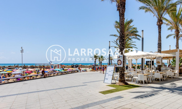 Resale - Apartment - Torrevieja - Playa del cura