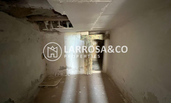 Вторичный рынок - Загородный дом - Сьюдад Кесада - Centro