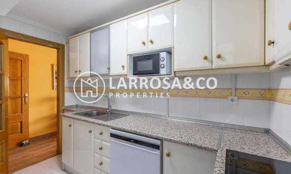 Вторичный рынок - Квартира - Торревьеха - Estacion de autobuses