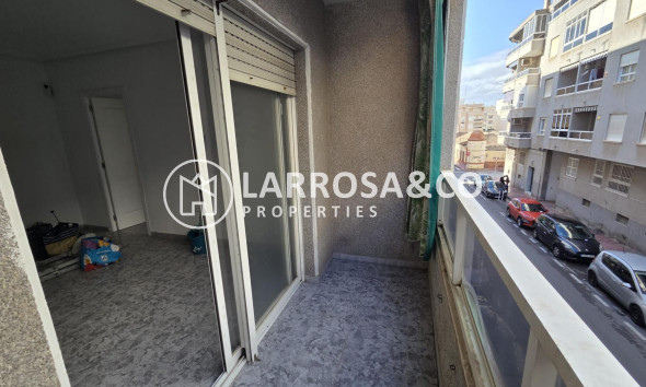 Resale - Apartment - Torrevieja - Centro