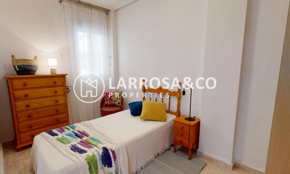 Herverkoop - Ground floor apartment - Torrevieja - Estacion de autobuses