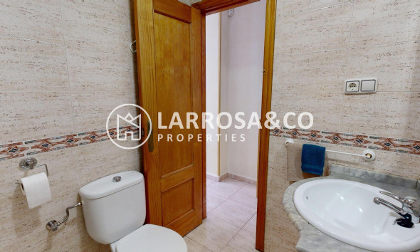 Herverkoop - Ground floor apartment - Torrevieja - Estacion de autobuses