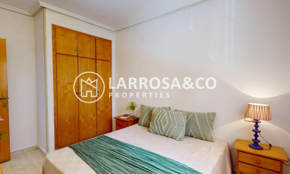 Herverkoop - Ground floor apartment - Torrevieja - Estacion de autobuses