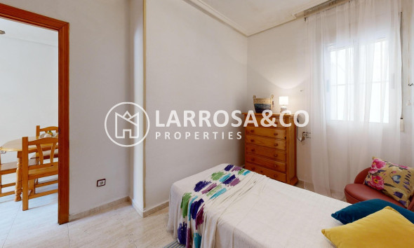 Herverkoop - Ground floor apartment - Torrevieja - Estacion de autobuses