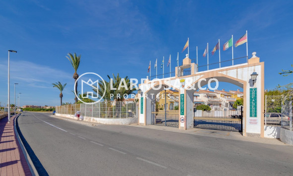 Resale - Semi-detached house - Torrevieja - Carrefour