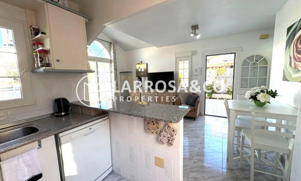 Resale - Semi-detached house - Torrevieja - Carrefour