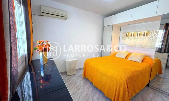 Resale - Semi-detached house - Torrevieja - Carrefour