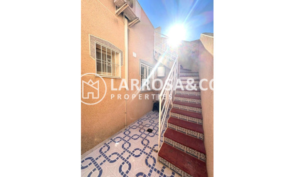Resale - Semi-detached house - Torrevieja - Carrefour